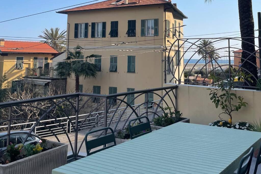 Casa Visconti, Bordighera, Vista Mare ภายนอก รูปภาพ
